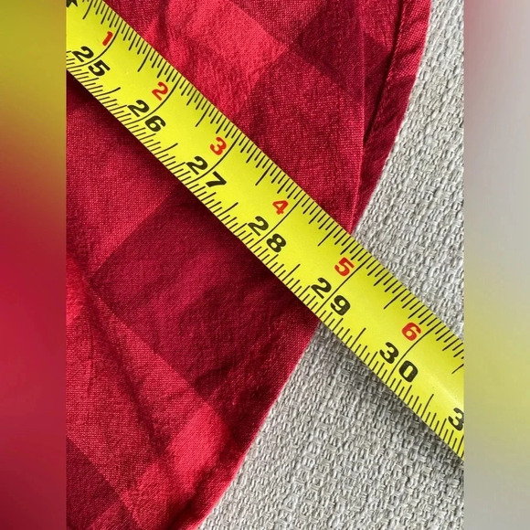 Tuckernuck Shirt Women’s Medium Plaid 100% Cotton Red Button Down Blouse - Picture 7 of 8